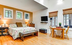 Cozy Tampa Studio - Walk To Riverfront Parks!